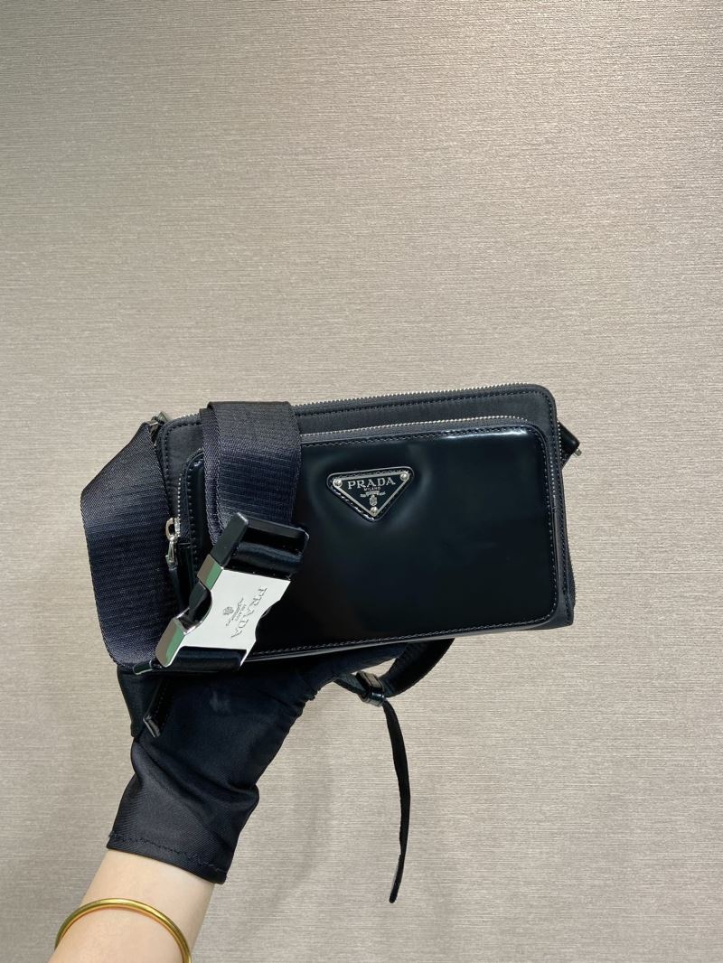 Pra*a waist chest packs